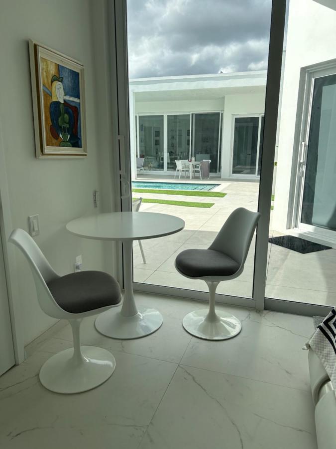 Men Only Clothing Option Guesthouse Near Wilton Manors Форт Лодърдейл Екстериор снимка